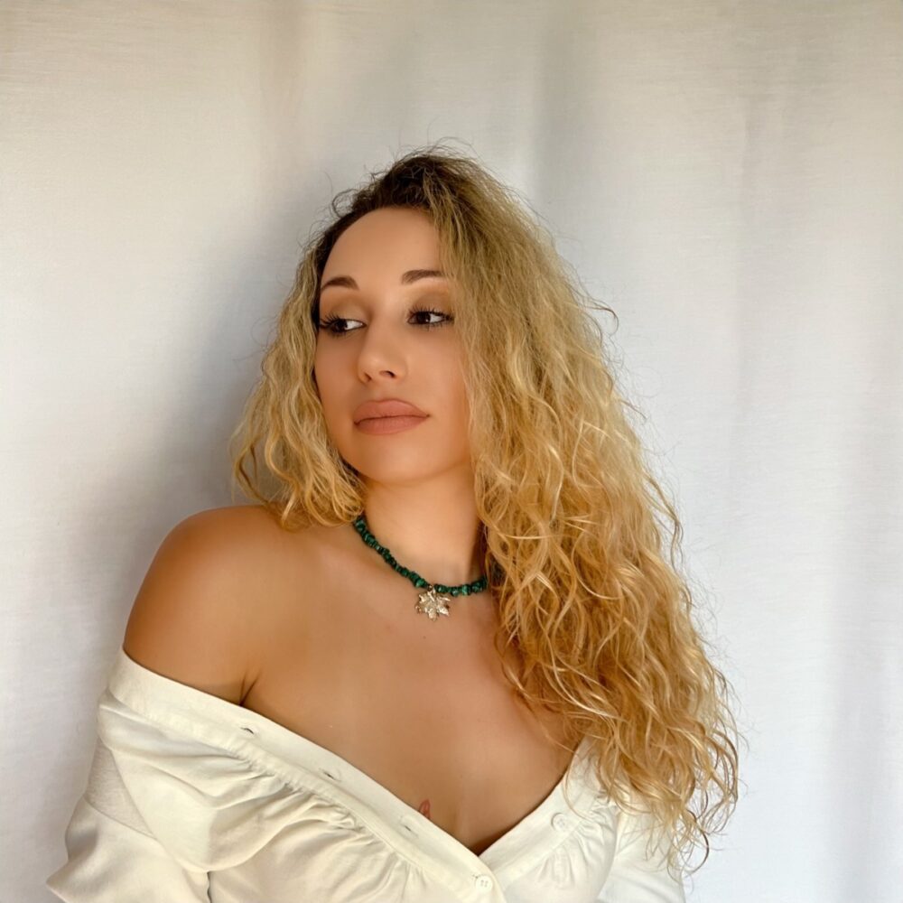 07f925b6 8995 45a9 954d 8583272b775b