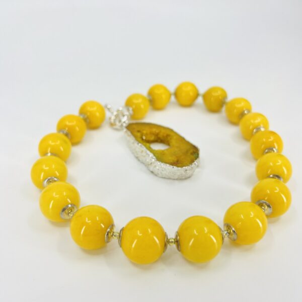 yellow stones