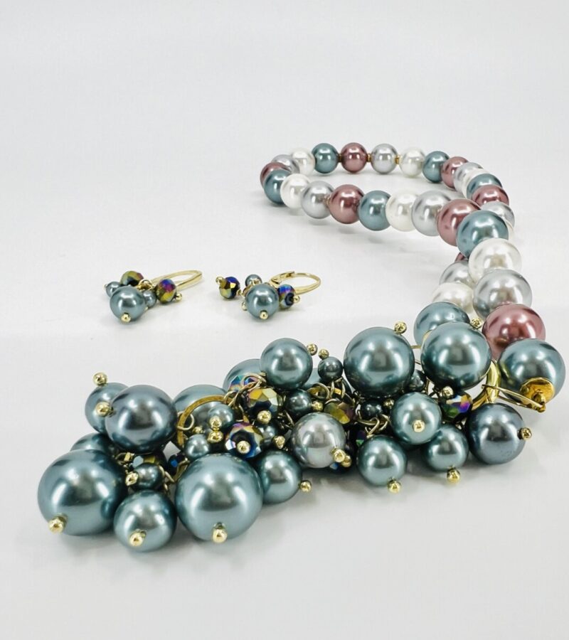 christmas vibes necklace