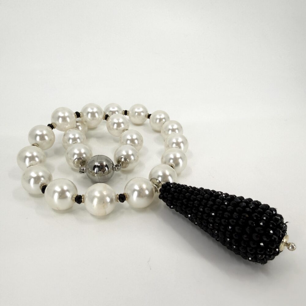 Nocturna pine Nocturna pine