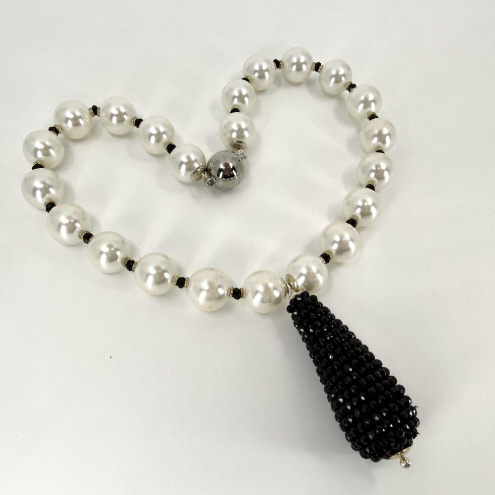 Nocturna pine Nocturna pine