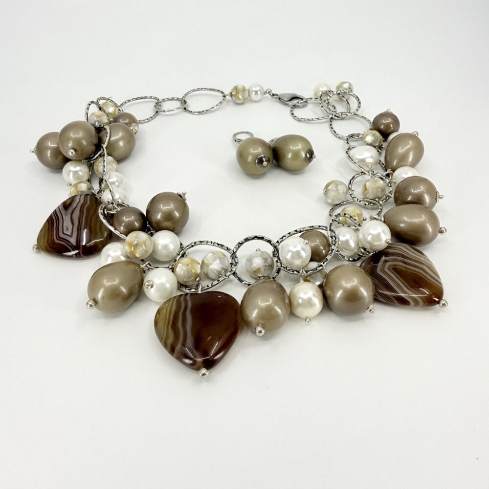 Golden pearl heart